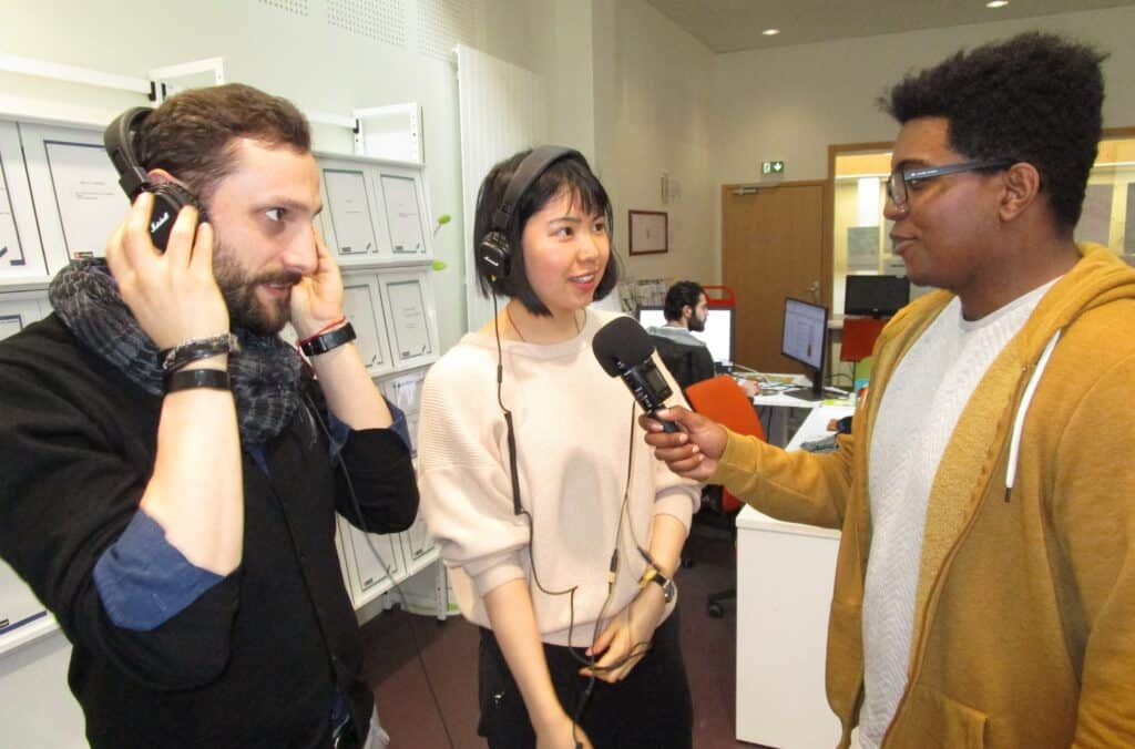 A03 - PRODUIRE UN PODCAST POUR DÉCOUVRIR LE POTENTIEL DES JEUX DE SOCIÉTÉ POUR LA CLASSE DE FLE