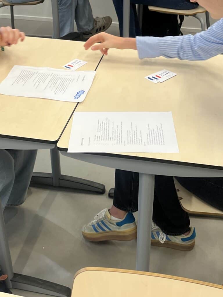 D13 - AUTHENTIEKE INTERACTIE IN HET KLASLOKAAL